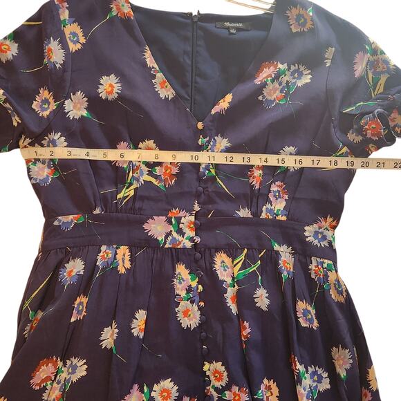 Madewell Silk Floral Mini Dress, button-front, tie-sleeve, retro-fit, size 12 - Picture 10 of 15